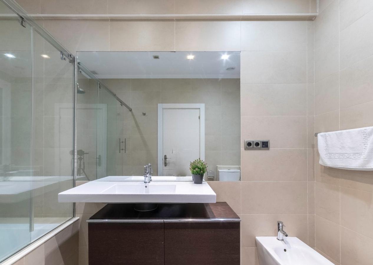 Espacioso Y Acogedor Junto Centro Azkuna Appartement Bilbao